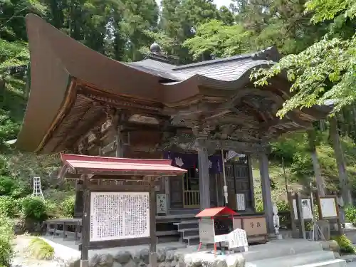 常泉寺の本殿