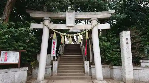 千束八幡神社の鳥居