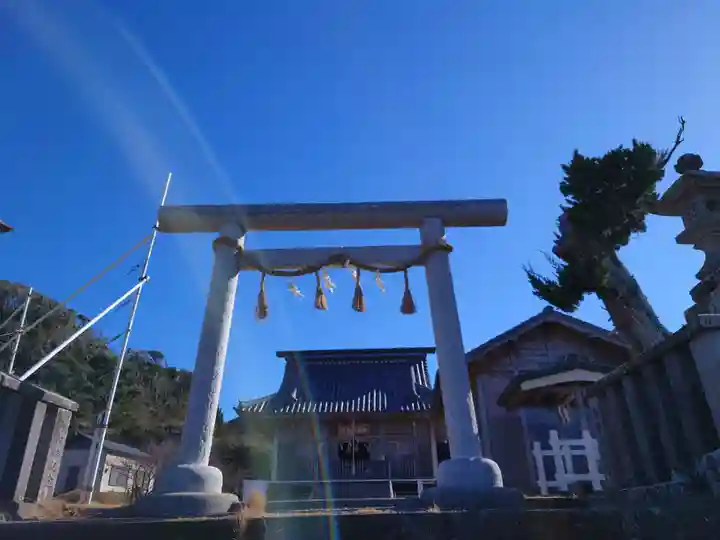 布良崎神社の鳥居