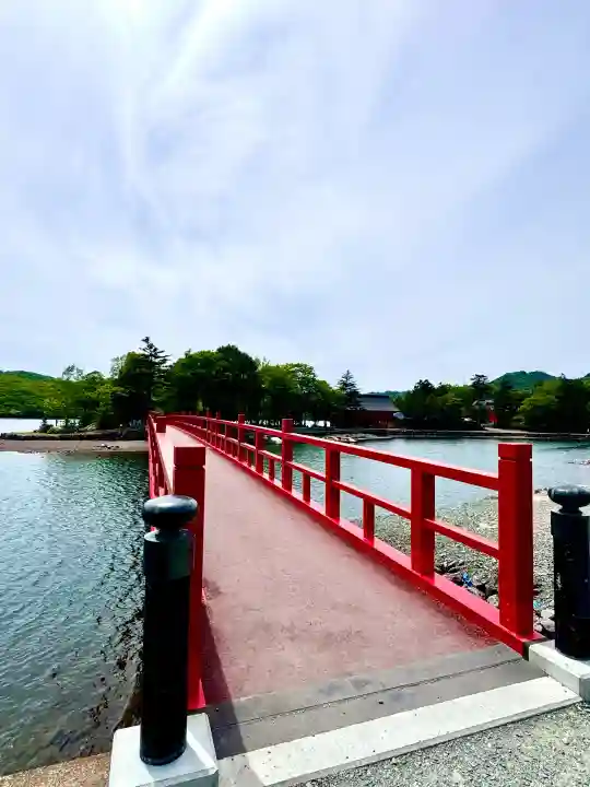 赤城神社の{uncategorized: "未分類", other: "その他", undefined: "問題あり", building: "その他建物", grave: "お墓", sacred_gate: "鳥居", guardian: "狛犬", statue: "像", buddha: "仏像", history: "歴史", nature: "自然", garden: "庭園", animal: "動物", pagoda: "塔", temizu: "手水舎", mountain_gate: "山門・神門", sanctuary: "本殿・本堂", subordinate: "末社・摂社", art: "芸術", scenery: "景色", jizo: "地蔵", ema: "絵馬", goshuin: "御朱印", omikuji: "おみくじ", items: "授与品その他", amulet: "お守り", goshuincho: "御朱印帳", eats: "食事", festival: "お祭り", votive_dance: "神楽", shichigosan: "七五三参", wedding: "結婚式", experience: "体験その他", initially: "初詣", around: "周辺", anti_infection: "感染症対策"}