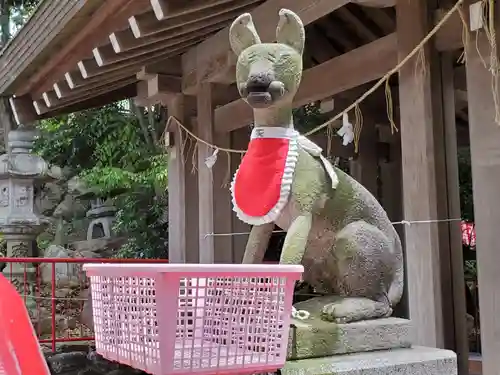 五社稲荷社の狛犬