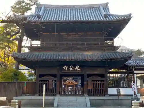泉岳寺の山門・神門