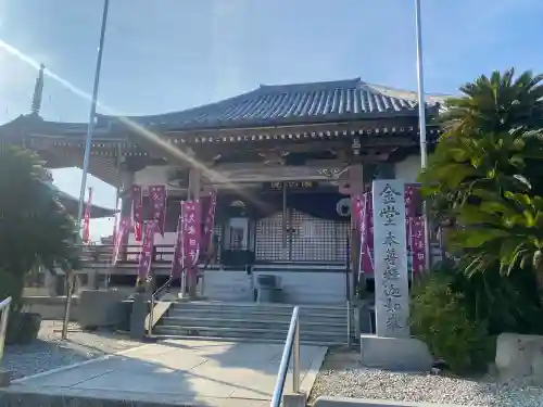 久米田寺の{uncategorized: "未分類", other: "その他", undefined: "問題あり", building: "その他建物", grave: "お墓", sacred_gate: "鳥居", guardian: "狛犬", statue: "像", buddha: "仏像", history: "歴史", nature: "自然", garden: "庭園", animal: "動物", pagoda: "塔", temizu: "手水舎", mountain_gate: "山門・神門", sanctuary: "本殿・本堂", subordinate: "末社・摂社", art: "芸術", scenery: "景色", jizo: "地蔵", ema: "絵馬", goshuin: "御朱印", omikuji: "おみくじ", items: "授与品その他", amulet: "お守り", goshuincho: "御朱印帳", eats: "食事", festival: "お祭り", votive_dance: "神楽", shichigosan: "七五三参", wedding: "結婚式", experience: "体験その他", initially: "初詣", around: "周辺", anti_infection: "感染症対策"}