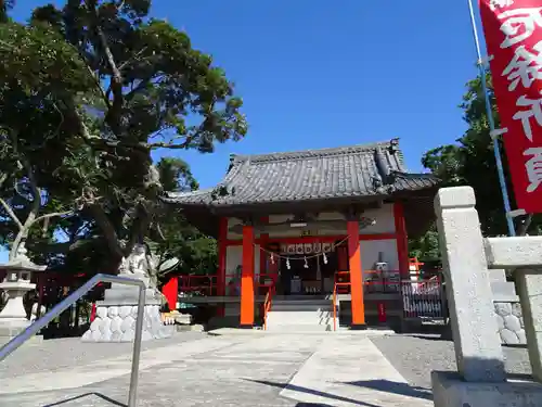 高塚熊野神社の本殿・本堂
