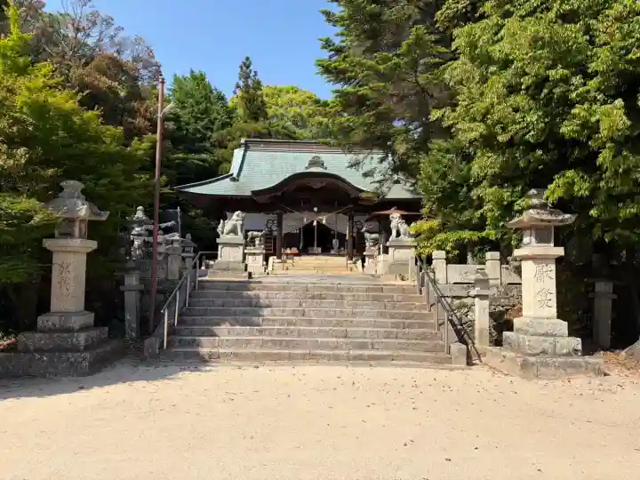 春日神社の{uncategorized: "未分類", other: "その他", undefined: "問題あり", building: "その他建物", grave: "お墓", sacred_gate: "鳥居", guardian: "狛犬", statue: "像", buddha: "仏像", history: "歴史", nature: "自然", garden: "庭園", animal: "動物", pagoda: "塔", temizu: "手水舎", mountain_gate: "山門・神門", sanctuary: "本殿・本堂", subordinate: "末社・摂社", art: "芸術", scenery: "景色", jizo: "地蔵", ema: "絵馬", goshuin: "御朱印", omikuji: "おみくじ", items: "授与品その他", amulet: "お守り", goshuincho: "御朱印帳", eats: "食事", festival: "お祭り", votive_dance: "神楽", shichigosan: "七五三参", wedding: "結婚式", experience: "体験その他", initially: "初詣", around: "周辺", anti_infection: "感染症対策"}