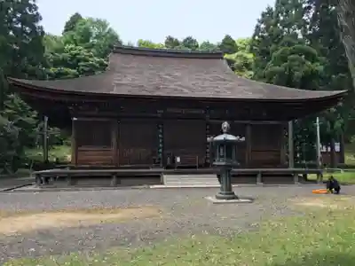 中山寺の本殿・本堂