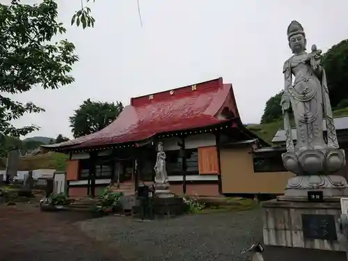 伊勢原 法泉寺の本殿・本堂