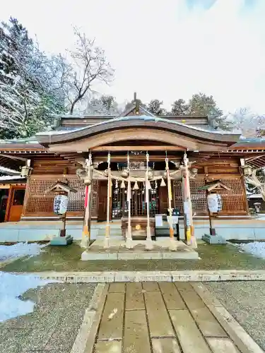 駒形神社の{uncategorized: "未分類", other: "その他", undefined: "問題あり", building: "その他建物", grave: "お墓", sacred_gate: "鳥居", guardian: "狛犬", statue: "像", buddha: "仏像", history: "歴史", nature: "自然", garden: "庭園", animal: "動物", pagoda: "塔", temizu: "手水舎", mountain_gate: "山門・神門", sanctuary: "本殿・本堂", subordinate: "末社・摂社", art: "芸術", scenery: "景色", jizo: "地蔵", ema: "絵馬", goshuin: "御朱印", omikuji: "おみくじ", items: "授与品その他", amulet: "お守り", goshuincho: "御朱印帳", eats: "食事", festival: "お祭り", votive_dance: "神楽", shichigosan: "七五三参", wedding: "結婚式", experience: "体験その他", initially: "初詣", around: "周辺", anti_infection: "感染症対策"}