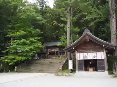 諏訪大社の末社・摂社