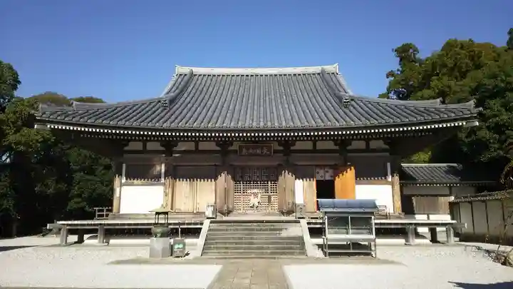 國分寺の本殿・本堂