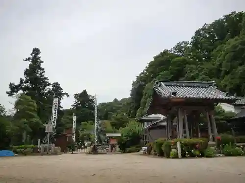 観音正寺の建物その他