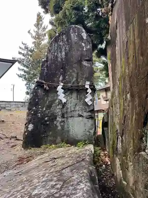 三ツ石神社(岩手県)