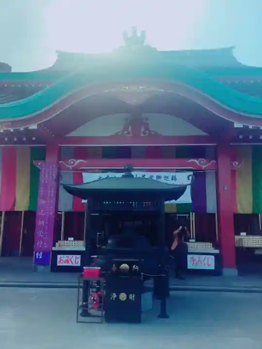 成田山横浜別院延命院の本殿・本堂