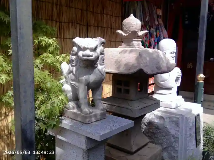 豊受稲荷本宮の{uncategorized: "未分類", other: "その他", undefined: "問題あり", building: "その他建物", grave: "お墓", sacred_gate: "鳥居", guardian: "狛犬", statue: "像", buddha: "仏像", history: "歴史", nature: "自然", garden: "庭園", animal: "動物", pagoda: "塔", temizu: "手水舎", mountain_gate: "山門・神門", sanctuary: "本殿・本堂", subordinate: "末社・摂社", art: "芸術", scenery: "景色", jizo: "地蔵", ema: "絵馬", goshuin: "御朱印", omikuji: "おみくじ", items: "授与品その他", amulet: "お守り", goshuincho: "御朱印帳", eats: "食事", festival: "お祭り", votive_dance: "神楽", shichigosan: "七五三参", wedding: "結婚式", experience: "体験その他", initially: "初詣", around: "周辺", anti_infection: "感染症対策"}