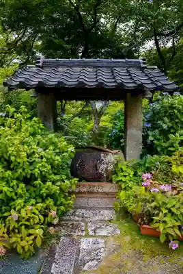 東大寺別院阿弥陀寺の手水舎