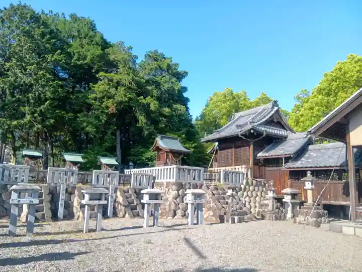 春日神社(上戸町)の{uncategorized: "未分類", other: "その他", undefined: "問題あり", building: "その他建物", grave: "お墓", sacred_gate: "鳥居", guardian: "狛犬", statue: "像", buddha: "仏像", history: "歴史", nature: "自然", garden: "庭園", animal: "動物", pagoda: "塔", temizu: "手水舎", mountain_gate: "山門・神門", sanctuary: "本殿・本堂", subordinate: "末社・摂社", art: "芸術", scenery: "景色", jizo: "地蔵", ema: "絵馬", goshuin: "御朱印", omikuji: "おみくじ", items: "授与品その他", amulet: "お守り", goshuincho: "御朱印帳", eats: "食事", festival: "お祭り", votive_dance: "神楽", shichigosan: "七五三参", wedding: "結婚式", experience: "体験その他", initially: "初詣", around: "周辺", anti_infection: "感染症対策"}