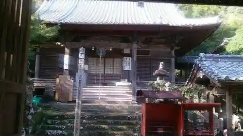 蓮城寺の本殿