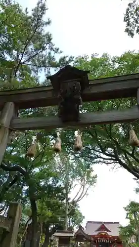 飯香岡八幡宮の鳥居