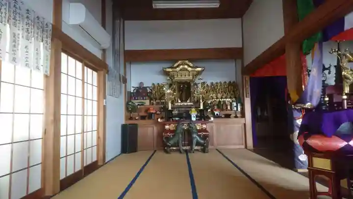 常楽寺の本殿・本堂