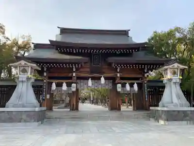 湊川神社の山門・神門