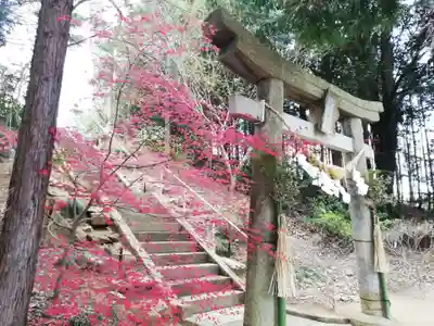 滑川神社 - 仕事と子どもの守り神の鳥居
