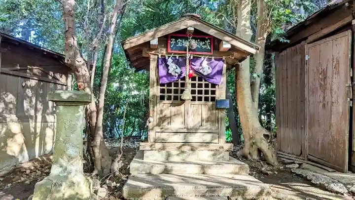 畑子安神社の末社・摂社