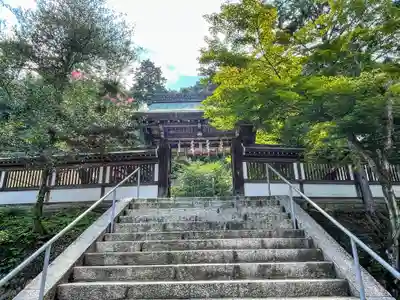 月読神社（松尾大社摂社）の山門・神門
