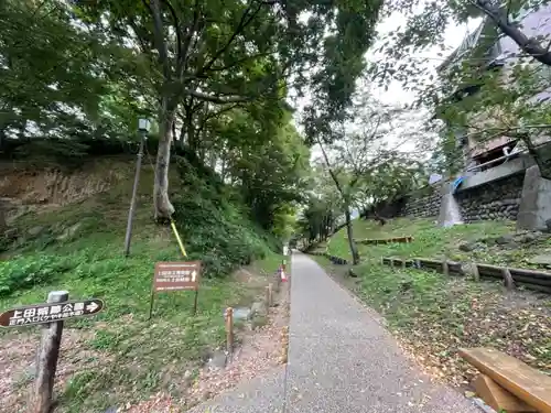 上田招魂社のその他建物