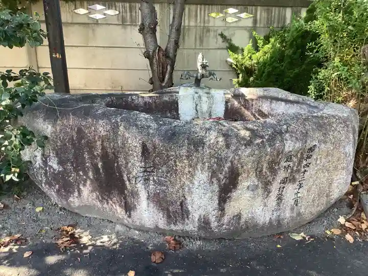 寳珠院(常楽寺)の手水舎