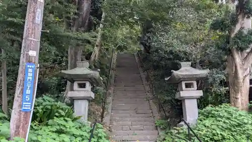 法華堂跡（源頼朝墓・北条義時墓）の景色