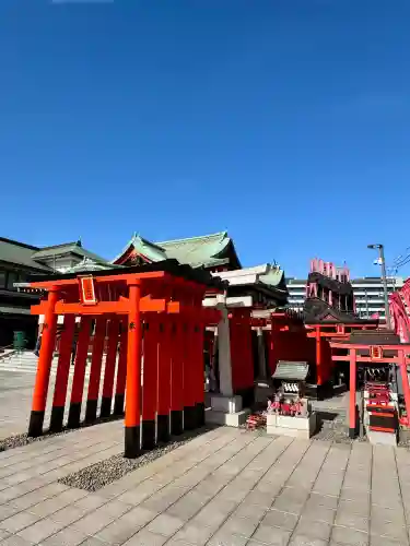 東京羽田 穴守稲荷神社の{uncategorized: "未分類", other: "その他", undefined: "問題あり", building: "その他建物", grave: "お墓", sacred_gate: "鳥居", guardian: "狛犬", statue: "像", buddha: "仏像", history: "歴史", nature: "自然", garden: "庭園", animal: "動物", pagoda: "塔", temizu: "手水舎", mountain_gate: "山門・神門", sanctuary: "本殿・本堂", subordinate: "末社・摂社", art: "芸術", scenery: "景色", jizo: "地蔵", ema: "絵馬", goshuin: "御朱印", omikuji: "おみくじ", items: "授与品その他", amulet: "お守り", goshuincho: "御朱印帳", eats: "食事", festival: "お祭り", votive_dance: "神楽", shichigosan: "七五三参", wedding: "結婚式", experience: "体験その他", initially: "初詣", around: "周辺", anti_infection: "感染症対策"}
