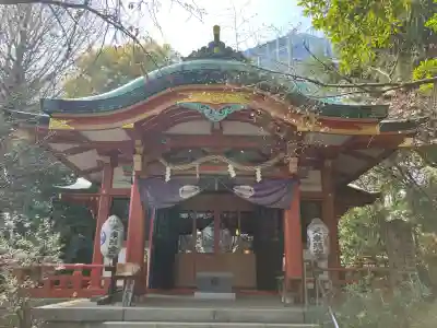 芝東照宮の{uncategorized: "未分類", other: "その他", undefined: "問題あり", building: "その他建物", grave: "お墓", sacred_gate: "鳥居", guardian: "狛犬", statue: "像", buddha: "仏像", history: "歴史", nature: "自然", garden: "庭園", animal: "動物", pagoda: "塔", temizu: "手水舎", mountain_gate: "山門・神門", sanctuary: "本殿・本堂", subordinate: "末社・摂社", art: "芸術", scenery: "景色", jizo: "地蔵", ema: "絵馬", goshuin: "御朱印", omikuji: "おみくじ", items: "授与品その他", amulet: "お守り", goshuincho: "御朱印帳", eats: "食事", festival: "お祭り", votive_dance: "神楽", shichigosan: "七五三参", wedding: "結婚式", experience: "体験その他", initially: "初詣", around: "周辺", anti_infection: "感染症対策"}