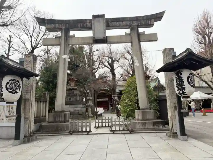 素盞雄神社の{uncategorized: "未分類", other: "その他", undefined: "問題あり", building: "その他建物", grave: "お墓", sacred_gate: "鳥居", guardian: "狛犬", statue: "像", buddha: "仏像", history: "歴史", nature: "自然", garden: "庭園", animal: "動物", pagoda: "塔", temizu: "手水舎", mountain_gate: "山門・神門", sanctuary: "本殿・本堂", subordinate: "末社・摂社", art: "芸術", scenery: "景色", jizo: "地蔵", ema: "絵馬", goshuin: "御朱印", omikuji: "おみくじ", items: "授与品その他", amulet: "お守り", goshuincho: "御朱印帳", eats: "食事", festival: "お祭り", votive_dance: "神楽", shichigosan: "七五三参", wedding: "結婚式", experience: "体験その他", initially: "初詣", around: "周辺", anti_infection: "感染症対策"}