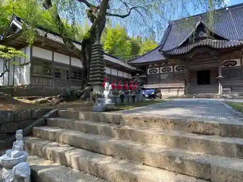 洞雲寺の本殿