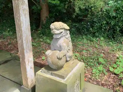 根方神社の狛犬