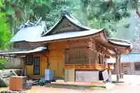 縄久利神社の本殿・本堂