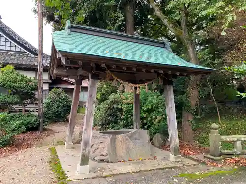 大物忌神社の手水舎