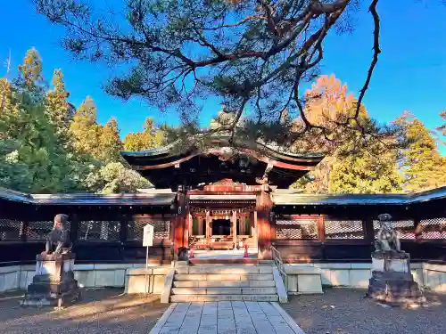 上杉神社の山門・神門