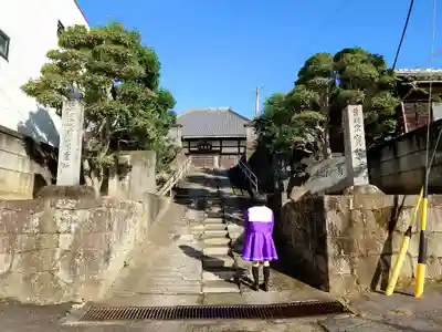 宝福寺の山門・神門