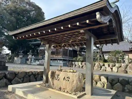 猪名部神社の{uncategorized: "未分類", other: "その他", undefined: "問題あり", building: "その他建物", grave: "お墓", sacred_gate: "鳥居", guardian: "狛犬", statue: "像", buddha: "仏像", history: "歴史", nature: "自然", garden: "庭園", animal: "動物", pagoda: "塔", temizu: "手水舎", mountain_gate: "山門・神門", sanctuary: "本殿・本堂", subordinate: "末社・摂社", art: "芸術", scenery: "景色", jizo: "地蔵", ema: "絵馬", goshuin: "御朱印", omikuji: "おみくじ", items: "授与品その他", amulet: "お守り", goshuincho: "御朱印帳", eats: "食事", festival: "お祭り", votive_dance: "神楽", shichigosan: "七五三参", wedding: "結婚式", experience: "体験その他", initially: "初詣", around: "周辺", anti_infection: "感染症対策"}