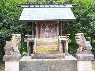 豊栄稲荷神社の末社・摂社