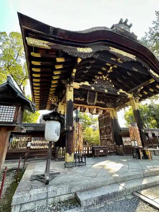 豊国神社の山門