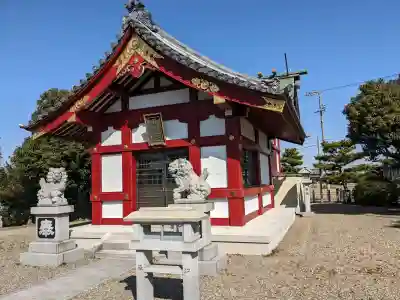 神明社の{uncategorized: "未分類", other: "その他", undefined: "問題あり", building: "その他建物", grave: "お墓", sacred_gate: "鳥居", guardian: "狛犬", statue: "像", buddha: "仏像", history: "歴史", nature: "自然", garden: "庭園", animal: "動物", pagoda: "塔", temizu: "手水舎", mountain_gate: "山門・神門", sanctuary: "本殿・本堂", subordinate: "末社・摂社", art: "芸術", scenery: "景色", jizo: "地蔵", ema: "絵馬", goshuin: "御朱印", omikuji: "おみくじ", items: "授与品その他", amulet: "お守り", goshuincho: "御朱印帳", eats: "食事", festival: "お祭り", votive_dance: "神楽", shichigosan: "七五三参", wedding: "結婚式", experience: "体験その他", initially: "初詣", around: "周辺", anti_infection: "感染症対策"}