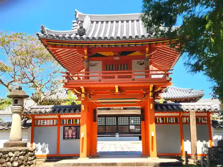 保壽院(保寿院)の山門・神門