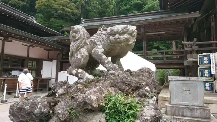 筑波山神社の狛犬