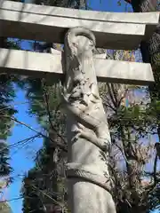 馬橋稲荷神社の鳥居