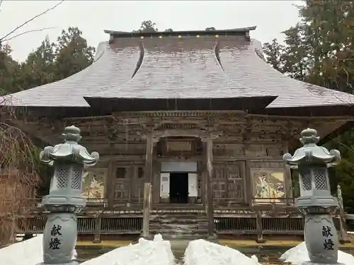 国上寺の本殿・本堂
