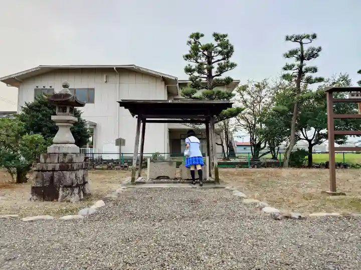 渚神社の手水舎