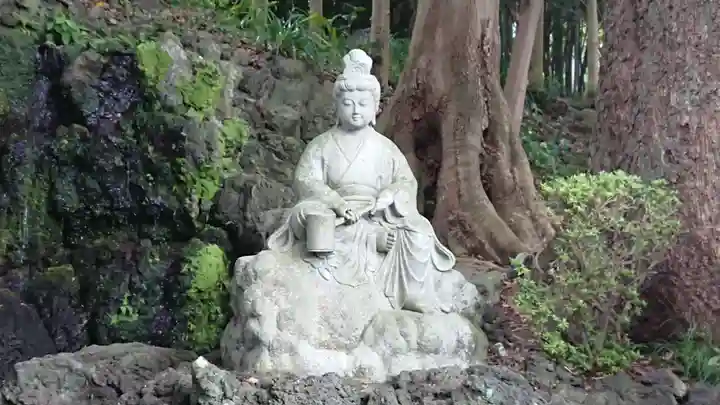 永明寺の像
