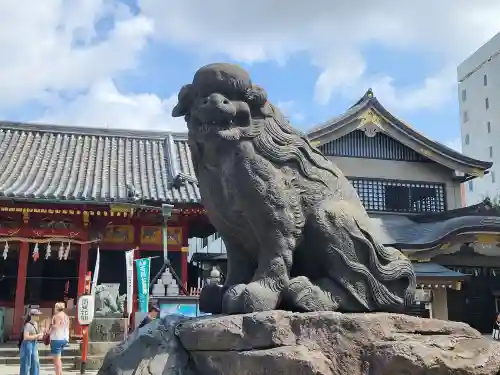 浅草神社の狛犬